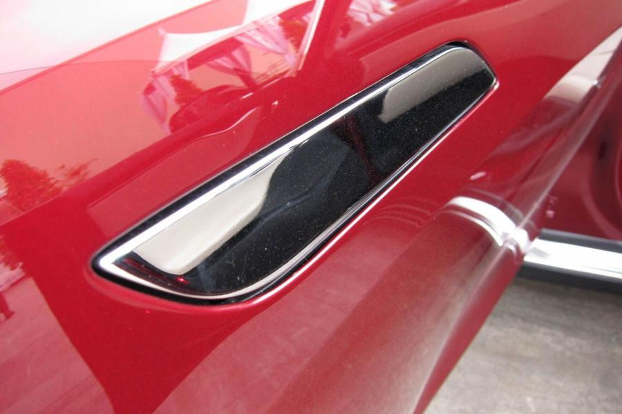  Tesla Model S Beta 2011 года  (фото 26 из 39)